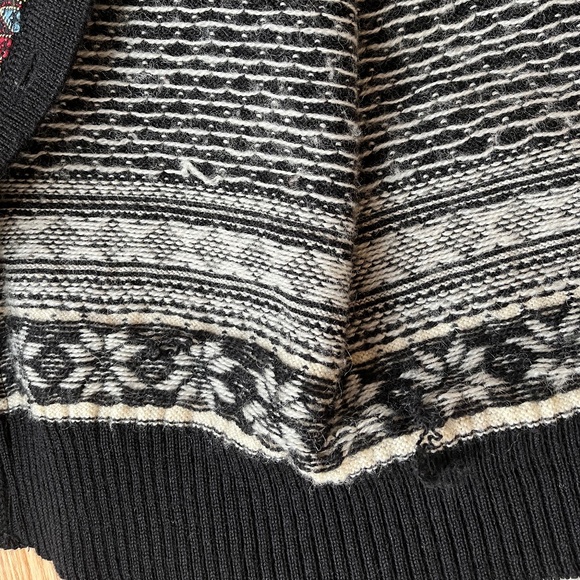 Dale of Norway Women’s Small Wool Cardigan Sweater Navy Fair Isle Ski Snowflake - Picture 8 of 8